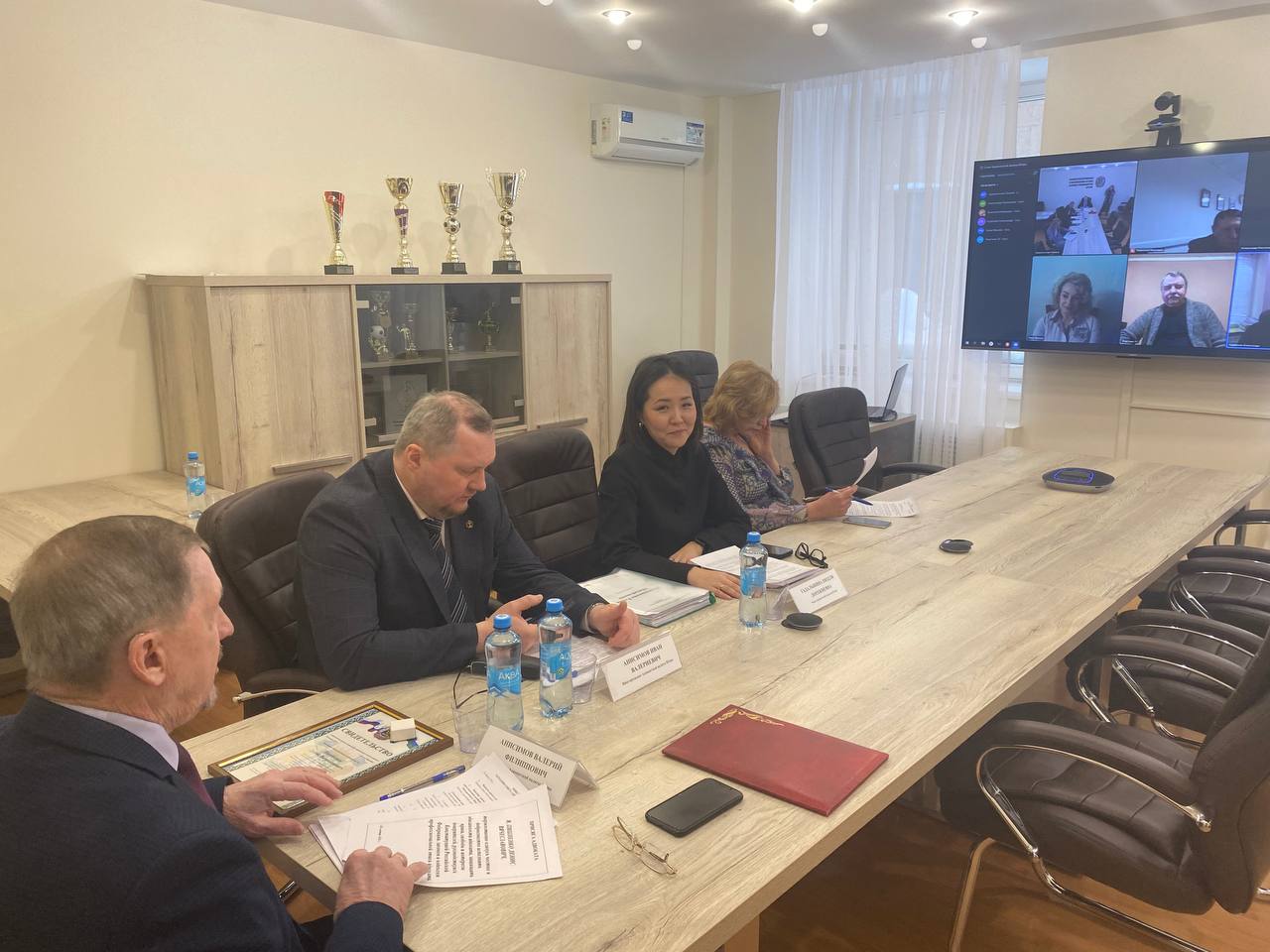 Фото к публикации: Состоялось первое в 2026 году заседание Совета Адвокатской палаты Югры